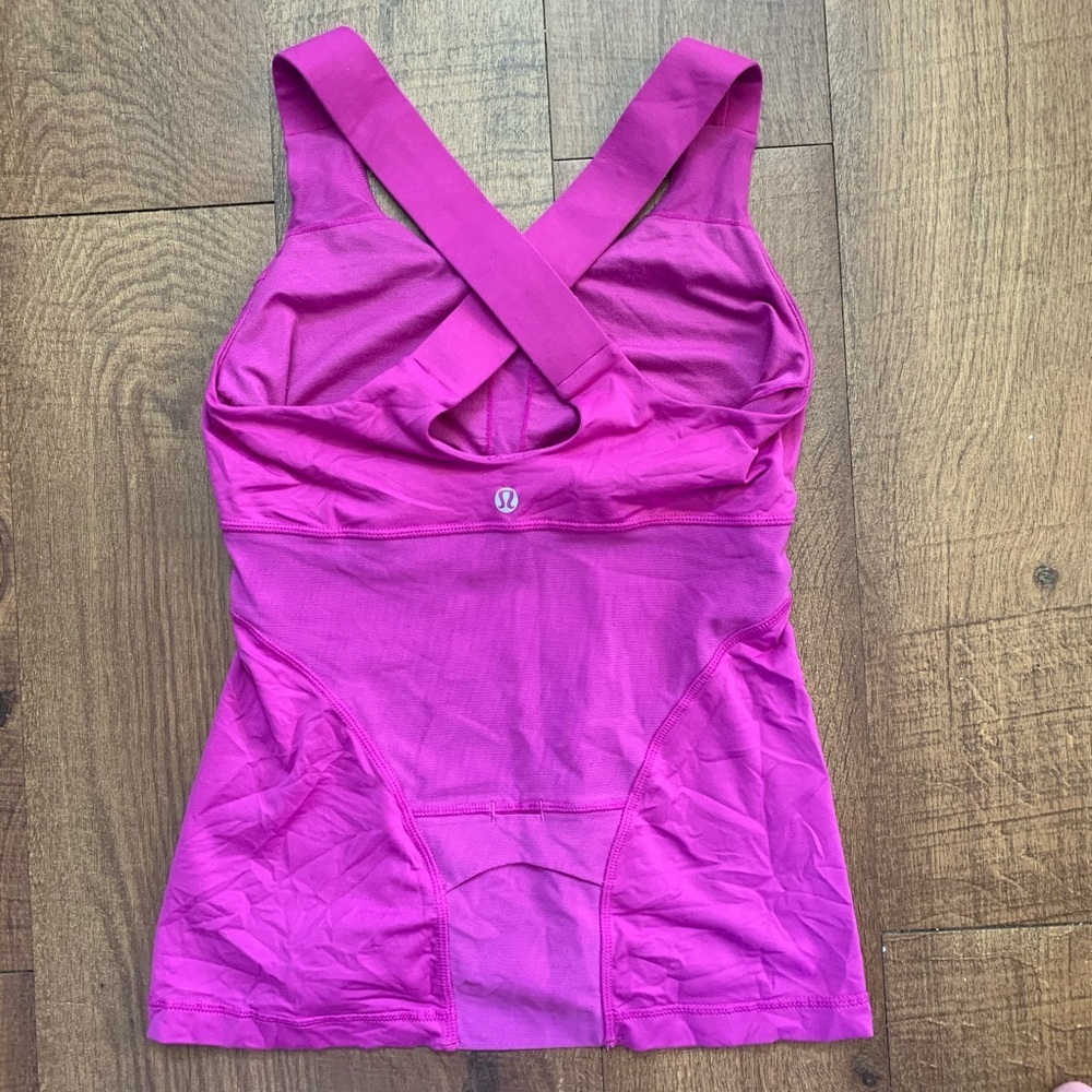 Lululemon Womens tank top activewear Sz 4 built in removeable bra pink/purple - Picture 2 of 7